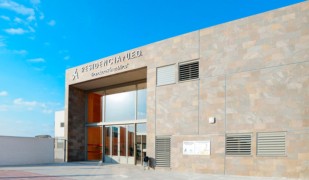 El Saliente: Residencia y Centro de Día para Personas con Discapacidad Gravemente Afectadas Francisco Pérez Miras. Albox (Almería)