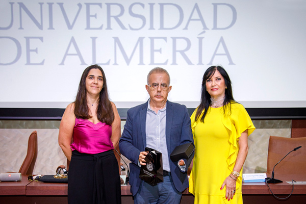 Distinción con motivo de la festividad de la Facultad de Ciencias de la Educación de la UAL (2023)