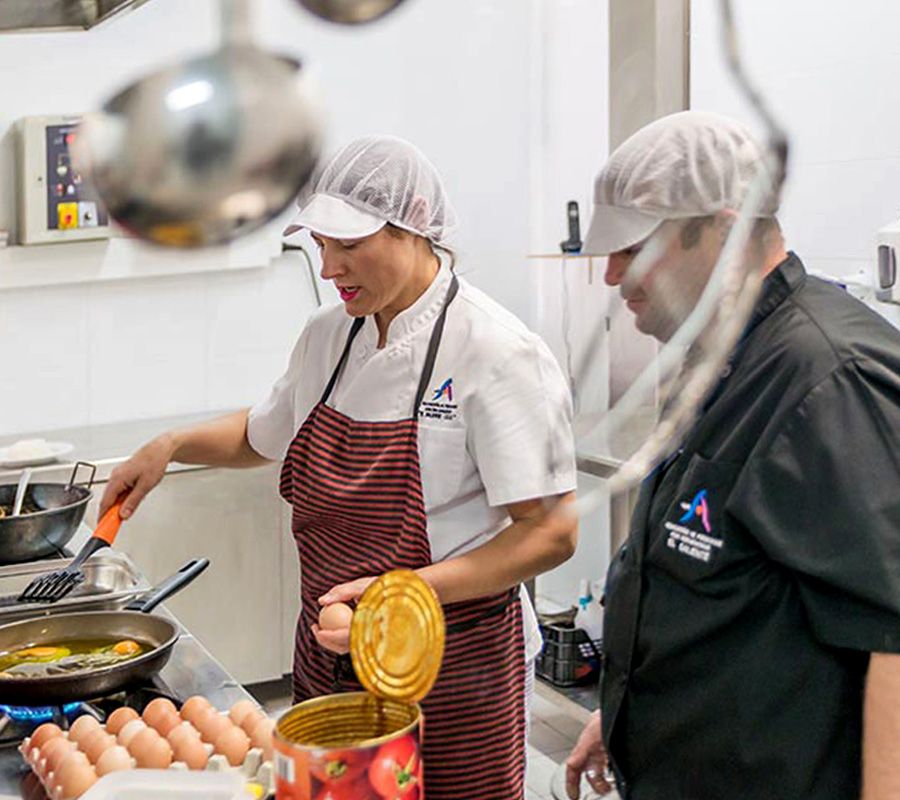 El Saliente: Servicios Especializados