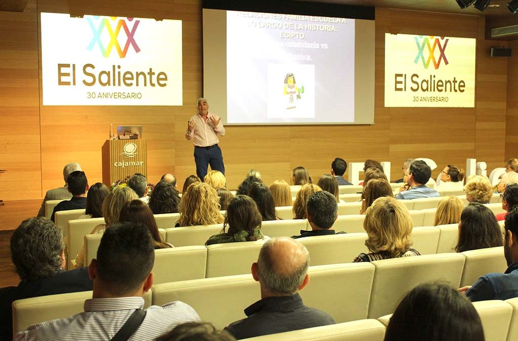 El Saliente apuesta por la innovación educativa y la comunicación con las familias