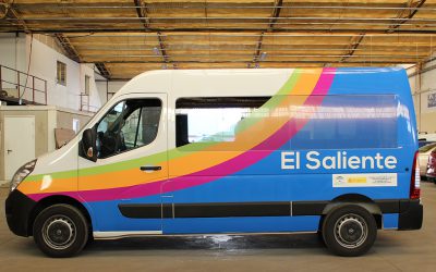 El Saliente adquiere un vehículo adaptado para personas con discapacidad y mayores