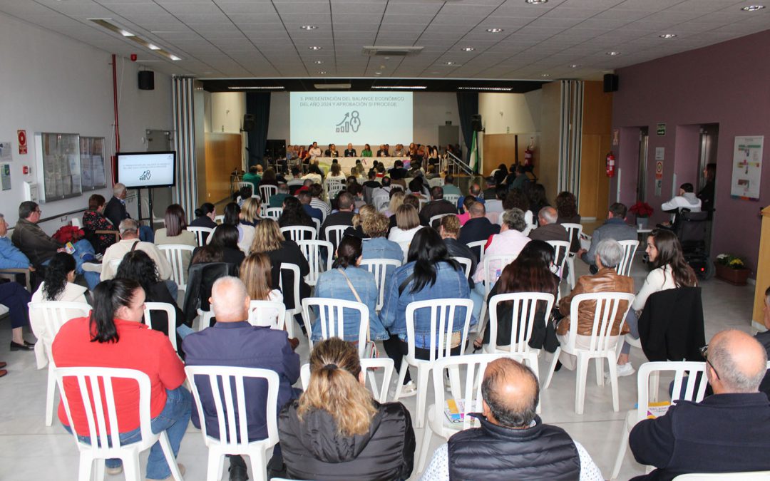 La Asociación El Saliente celebra su Asamblea General marcada por el compromiso social y la defensa de los colectivos más vulnerables